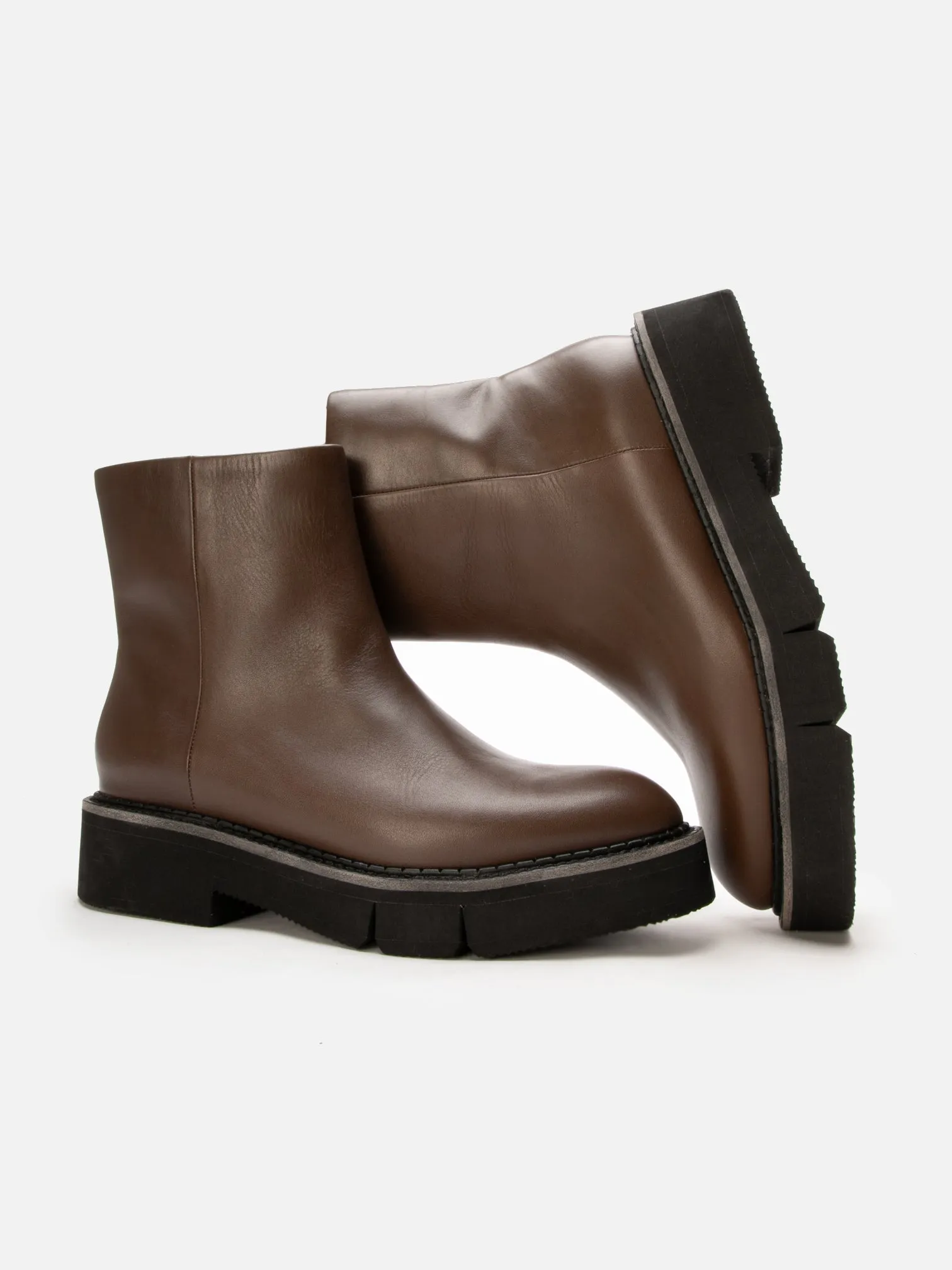 CLOVER, brown