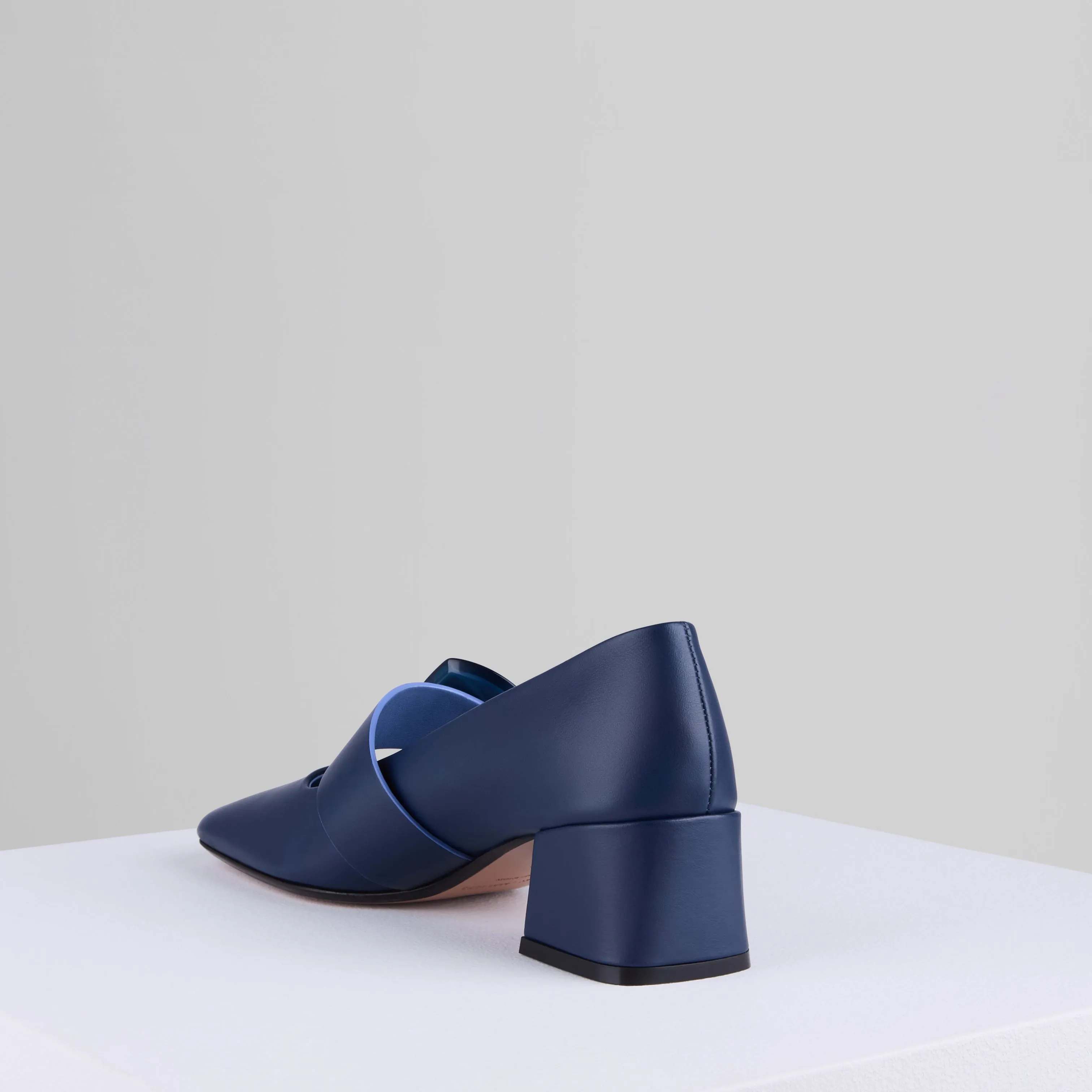 Rebecca Mary Jane in Midnight