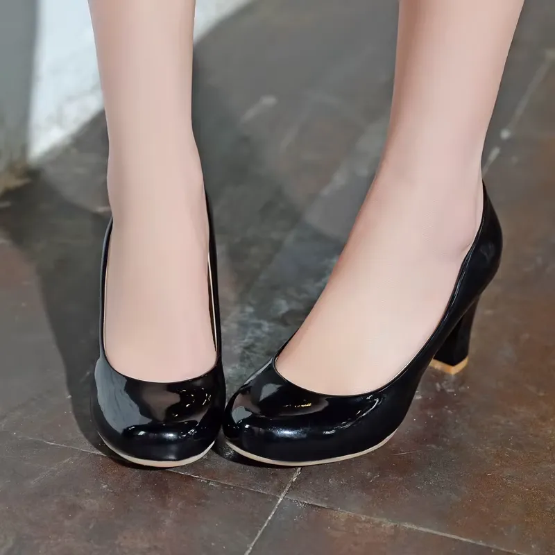 USS Shoes Marcia Women's Round Toe Patent Pump