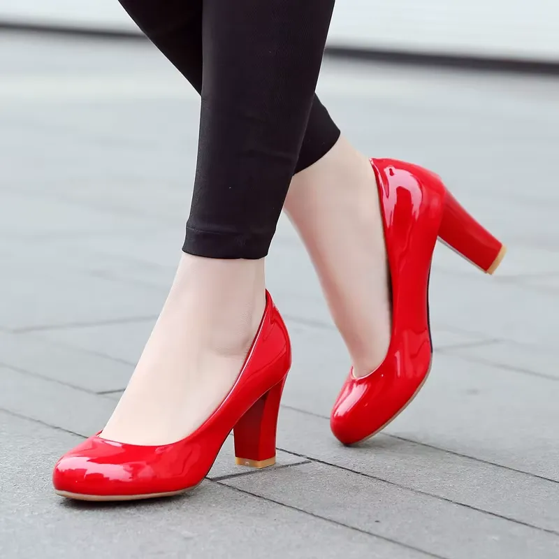 USS Shoes Marcia Women's Round Toe Patent Pump